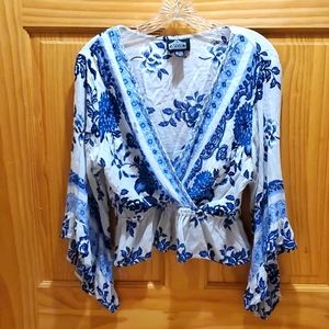 Crop top quarter length blouse